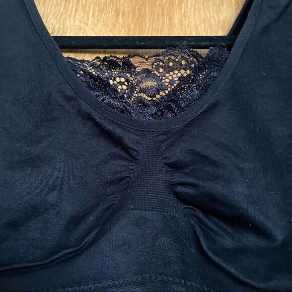 Black goth/emo Cropped Lace Bra Tank Top - Picture 2 of 4